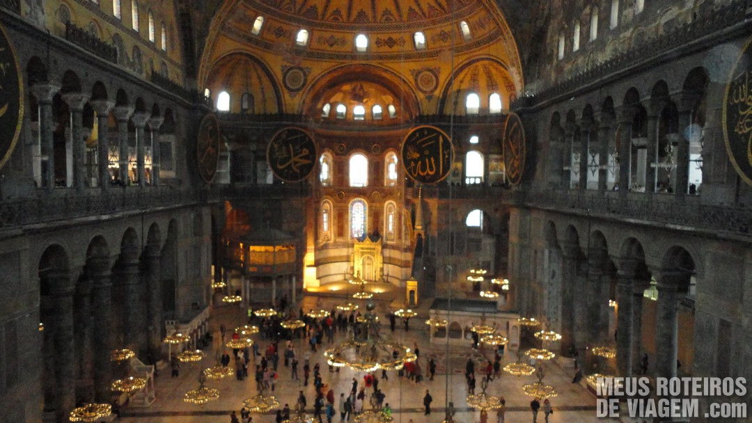 Interior da Basílica de Santa Sofia - Istambul, Turquia